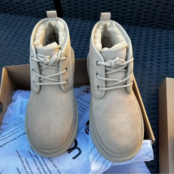UGG AUTHENTIC NEUMEL WOMENS sz 6,7,8,9 new - Picture 9 of 9